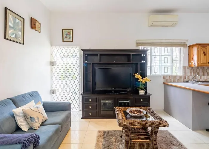 Apartment Lovely 1-bed In Montego Bay-rose View *