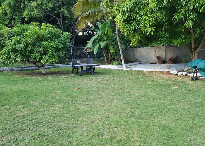 Lovely 1-bed In Montego Bay-rose View *